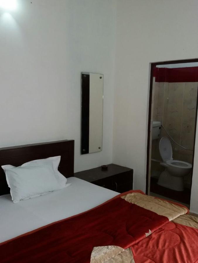 Hotel Aashiyana Agra  Ngoại thất bức ảnh