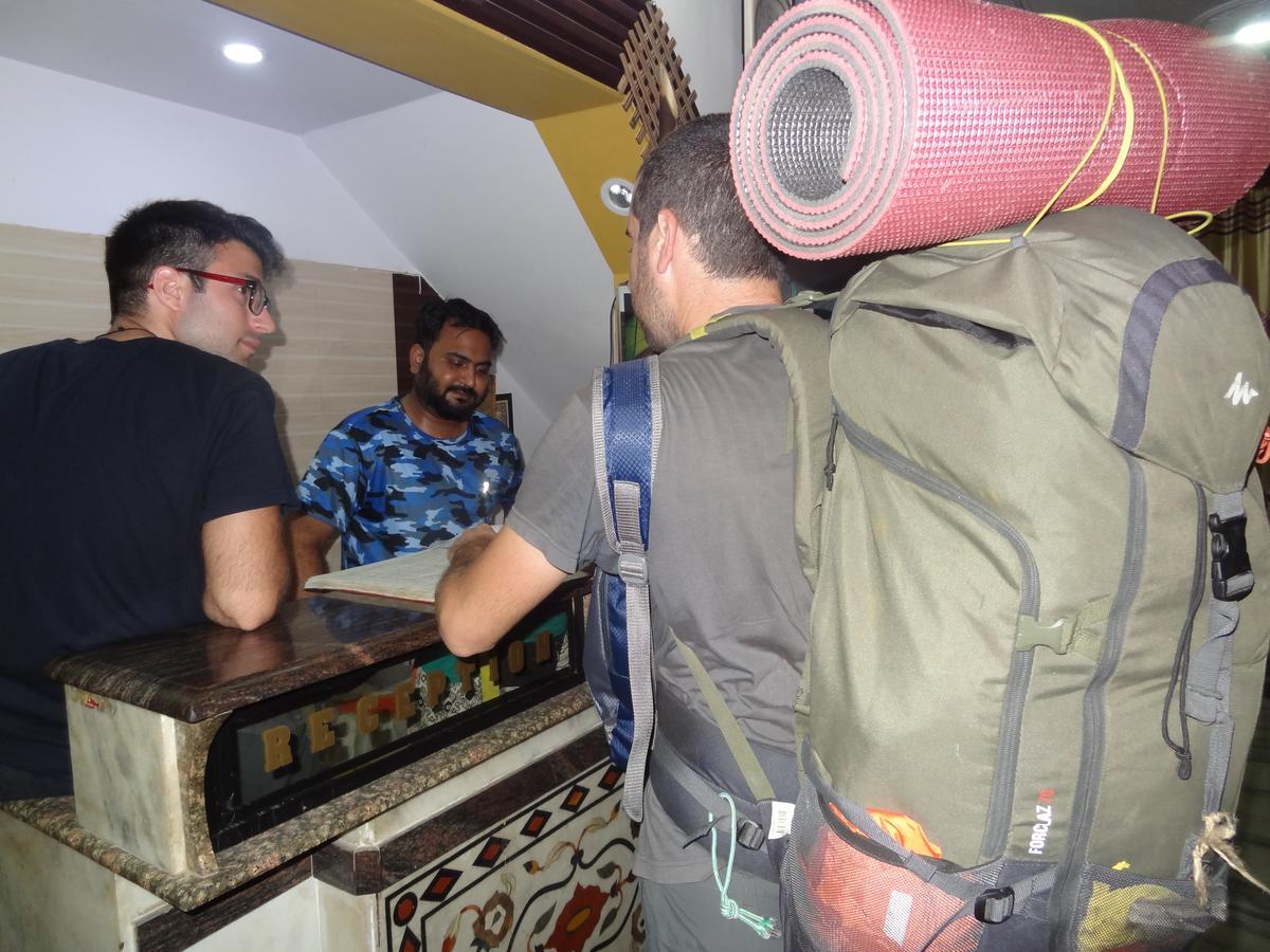 Hotel Aashiyana Agra  Ngoại thất bức ảnh