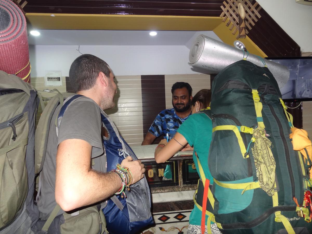 Hotel Aashiyana Agra  Ngoại thất bức ảnh