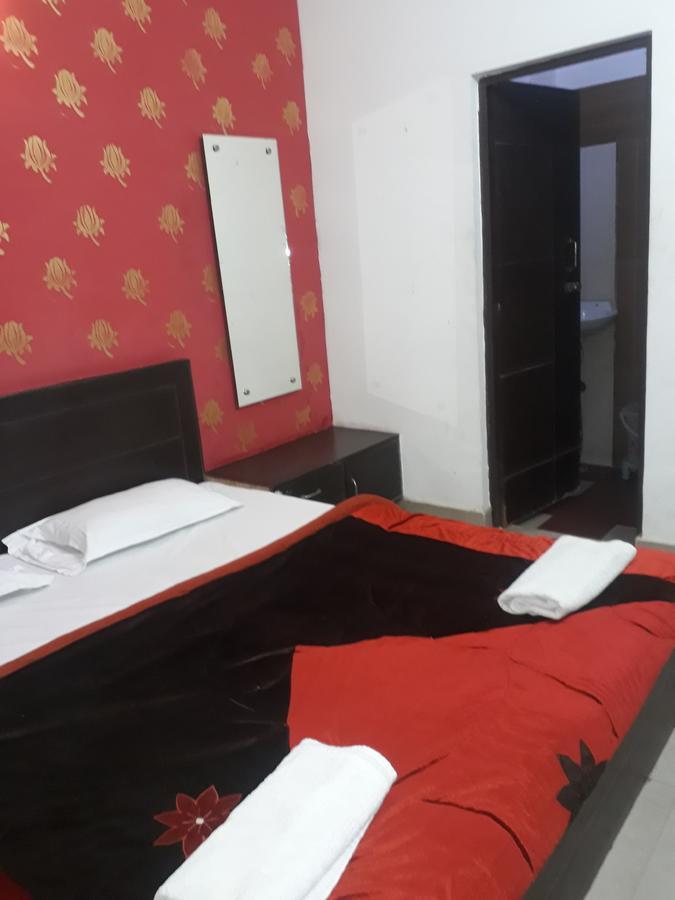 Hotel Aashiyana Agra  Ngoại thất bức ảnh
