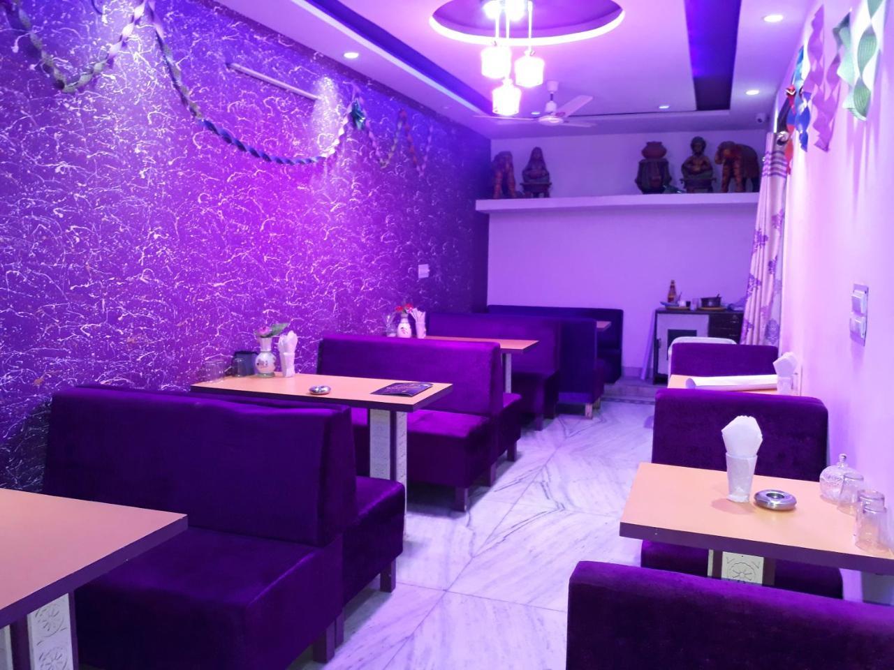 Hotel Aashiyana Agra  Ngoại thất bức ảnh